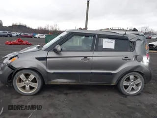 2011 Kia Soul + with VIN KNDJT2A28B7252161, listed as a IAAI auction lot 41908261 with 279,352 mi miles. Bid and sale history available at carsss.com. Image 14.