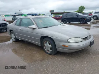 1997 Chevrolet Monte Carlo LS z VIN 2G1WW12M8V9279461, wystawiony jako IAAI lot #42460394 z przebiegiem 85 950 mil mil oraz . Historia ofert i sprzedaży dostępna na DreamBid. Obrazek 1.