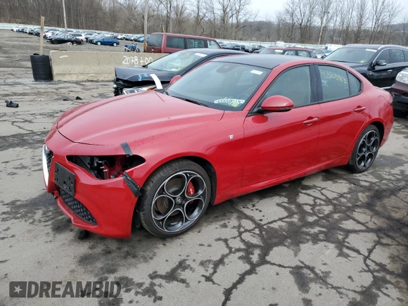 2022 Alfa Romeo Giulia Veloce with VIN ZARFANBN8N7658991, listed as a Copart auction lot 47503363 with 10,150 mi miles. Bid and sale history available at carsss.com. Image 1.