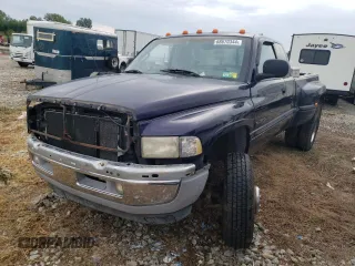 1998 Dodge Ram 3500 with VIN 1B7MF336XWJ189034, listed as a Copart auction lot 68670344 with 117,731 mi miles and Salvage Title. Bid and sale history available at carsss.com. Image 1.