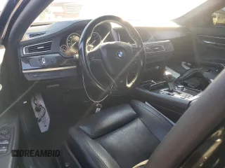 2013 BMW 7 Series 740Li with VIN WBAYE4C54DD137568, listed as a Copart auction lot 43586685 with 181,796 mi miles and Clean title. Bid and sale history available at DreamBid. Image 8.