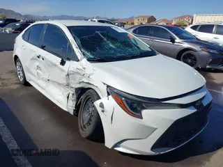2020 Toyota Corolla LE with VIN JTDEPRAE1LJ015251, listed as a IAAI auction lot 41966854 with 44,116 mi miles. Bid and sale history available at carsss.com. Image 6.