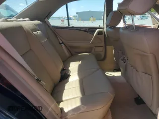 1998 Mercedes-Benz E with VIN WDBJF82F4WX012153, listed as a Copart auction lot 51848665 with 121,867 mi miles and Salvage Title. Bid and sale history available at DreamBid. Image 10.