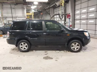 2008 Honda Pilot EX-L with VIN 5FNYF28508B018010, listed as a IAAI auction lot 41545096 with 235,798 mi miles. Bid and sale history available at carsss.com. Image 13.