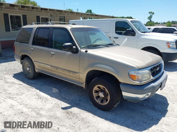 2000 Ford Explorer XLT с VIN 1FMZU73E4YZB70571, выставлен на аукционе IAAI как лот 42317419 с пробегом 233 858 миль миль и . История ставок и продаж доступна на DreamBid. Изображение 1.