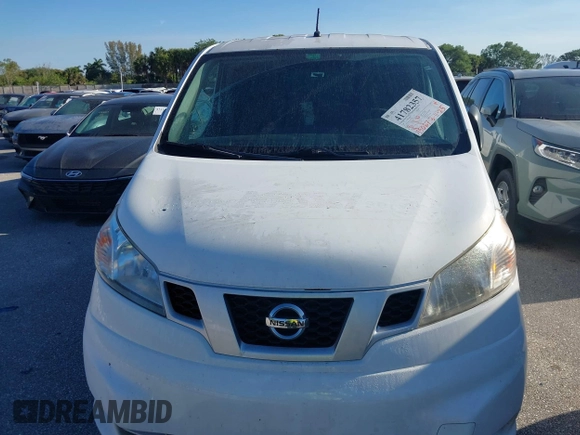 2018 Nissan NV200 SV z VIN 3N6CM0KN2JK695468, wystawiony jako IAAI lot #41782357 z przebiegiem 95 087 mil mil oraz . Historia ofert i sprzedaży dostępna na DreamBid. Obrazek 6.