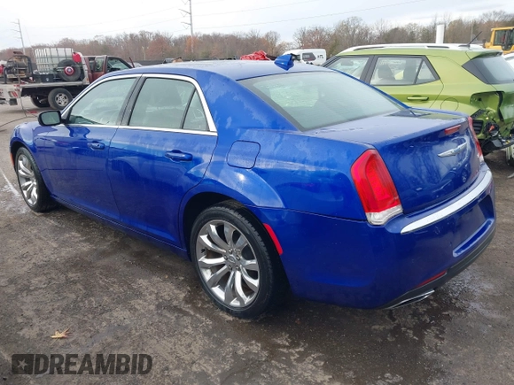 2018 Chrysler 300 Touring with VIN 2C3CCAAG7JH270043, listed as a IAAI auction lot 40914414 with 21,161 mi miles and . Bid and sale history available at DreamBid. Image 3.
