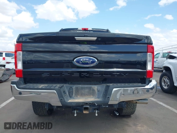 2019 Ford F-250 XL z VIN 1FT7W2BT8KEE12706, wystawiony jako IAAI lot #41906683 z przebiegiem 121 758 mil mil oraz . Historia ofert i sprzedaży dostępna na DreamBid. Obrazek 16.
