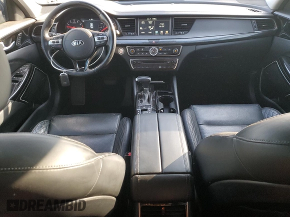 2017 Kia Cadenza Premium with VIN KNALC4J16H5058242, listed as a Copart auction lot 89185075 with 135,970 mi miles and Clean Title. Bid and sale history available at carsss.com. Image 8.