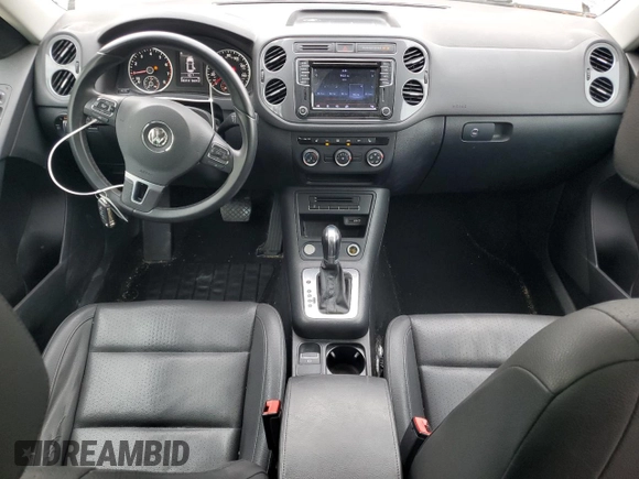 2016 Volkswagen Tiguan SEL with VIN WVGAV7AX8GW577338, listed as a Copart auction lot 53916725 with 102,111 mi miles and Salvage Title. Bid and sale history available at DreamBid. Image 8.