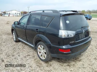 2012 Mitsubishi Outlander SE z VIN JA4AS3AW4CU006815, wystawiony jako IAAI lot #41652578 z przebiegiem 130 000 mil mil oraz . Historia ofert i sprzedaży dostępna na DreamBid. Obrazek 3.