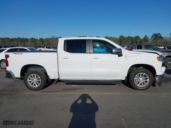 2022 Chevrolet Silverado 1500 LT with VIN 1GCPDKEKXNZ606711, listed as a IAAI auction lot 41698884 with 34,820 mi miles. Bid and sale history available at carsss.com. Image 13.