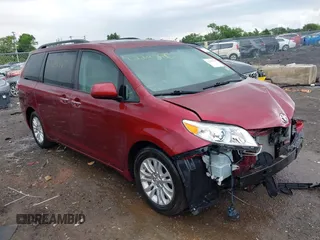 2015 Toyota Sienna XLE с VIN 5TDYK3DC9FS569714, выставлен на аукционе IAAI как лот 42297410 с пробегом 114 802 миль миль и . История ставок и продаж доступна на DreamBid. Изображение 1.