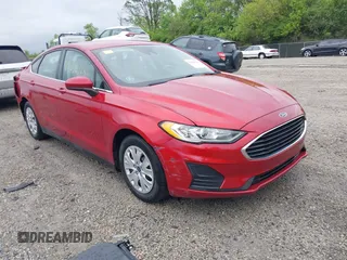 2020 Ford Fusion S с VIN 3FA6P0G77LR110627, выставлен на аукционе IAAI как лот 42269564 с пробегом 43 815 миль миль и . История ставок и продаж доступна на DreamBid. Изображение 1.
