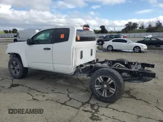 2018 Chevrolet Colorado 2WD Work Truck z VIN 1GCHSBEA8J1299579, wystawiony jako Copart lot #49487245 z przebiegiem Nie podano mil oraz Czysty tytuł • Clean title. Historia ofert i sprzedaży dostępna na DreamBid. Obrazek 2.