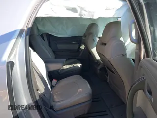 2014 GMC Acadia SLT with VIN 1GKKRRKD8EJ204036, listed as a IAAI auction lot 41673944 with 180,931 mi miles. Bid and sale history available at carsss.com. Image 8.