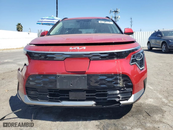 2023 Kia Niro EV Wind with VIN KNDCR3L15P5027720, listed as a Copart auction lot 70914984 with 35,116 mi miles and Clean Title. Bid and sale history available at carsss.com. Image 5.