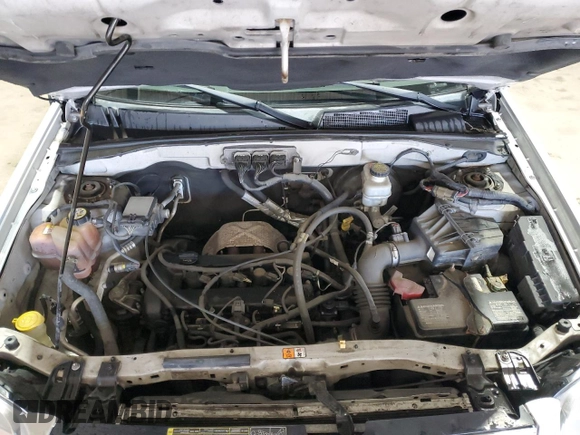 2008 Mercury Mariner with VIN 4M2CU81Z18KJ45619, listed as a Copart auction lot 52230575 with 255,957 mi miles and Salvage title. Bid and sale history available at DreamBid. Image 12.