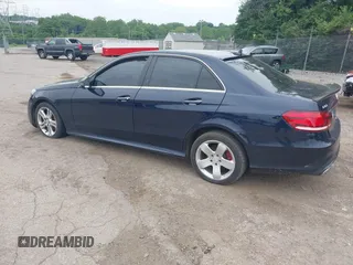2014 Mercedes-Benz E 350 Luxury with VIN WDDHF8JB0EB021738, listed as a IAAI auction lot 42461502 with 95,209 mi miles and . Bid and sale history available at DreamBid. Image 3.