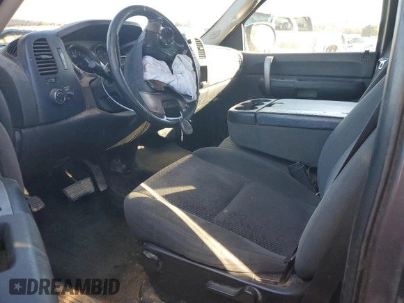2008 GMC Sierra 1500 Work Truck z VIN 2GTEC19C081260592, wystawiony jako Copart lot #88250165 z przebiegiem 298 483 mil mil oraz Szkoda całkowita • Salvage title. Historia ofert i sprzedaży dostępna na DreamBid. Obrazek 7.