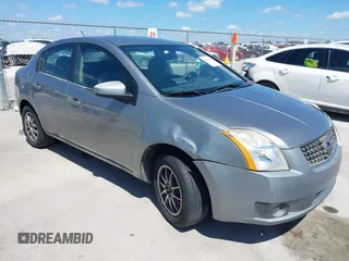2007 Nissan Sentra S z VIN 3N1AB61E07L667422, wystawiony jako IAAI lot #42552018 z przebiegiem 176 951 mil mil oraz . Historia ofert i sprzedaży dostępna na DreamBid. Obrazek 1.