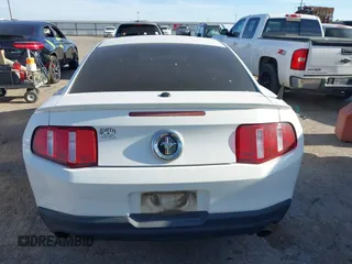 2011 Ford Mustang V6 with VIN 1ZVBP8AM2B5112645, listed as a IAAI auction lot 42062618 with 171,808 mi miles and . Bid and sale history available at DreamBid. Image 17.