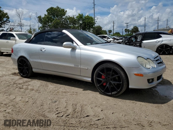2006 Mercedes-Benz CLK-Class 3.5L with VIN WDBTK56F76T073095, listed as a Copart auction lot 70363754 with 84,246 mi miles and Salvage Title. Bid and sale history available at carsss.com. Image 4.