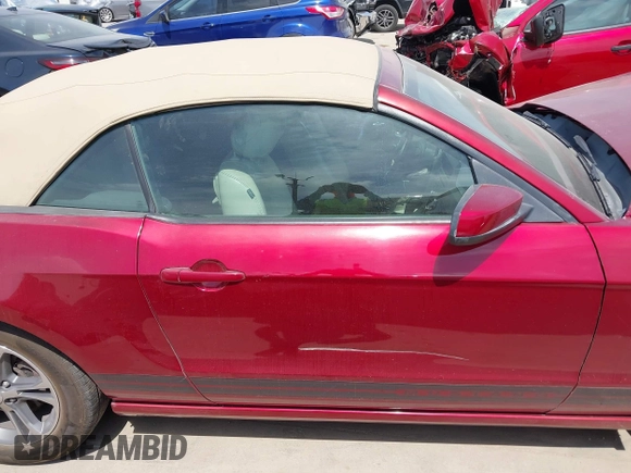 2014 Ford Mustang V6 with VIN 1ZVBP8EM7E5238529, listed as a IAAI auction lot 42045029 with 129,785 mi miles and . Bid and sale history available at DreamBid. Image 13.
