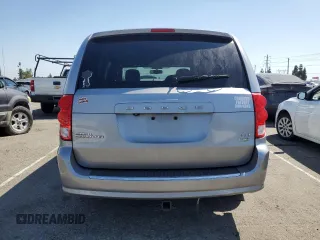 2018 Dodge Grand Caravan SXT z VIN 2C4RDGCG5JR159729, wystawiony jako Copart lot #52648025 z przebiegiem 141 960 mil mil oraz Szkoda całkowita • Salvage title. Historia ofert i sprzedaży dostępna na DreamBid. Obrazek 6.