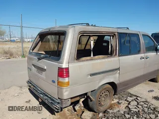 1992 Ford Aerostar with VIN 1FMDA31XXNZB36114, listed as a IAAI auction lot 41873163 with 209,452 mi miles. Bid and sale history available at carsss.com. Image 6.
