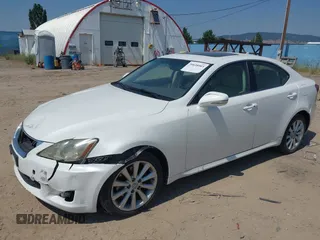 2009 Lexus IS with VIN JTHCK262595035403, listed as a IAAI auction lot 39838003 with 185,486 mi miles. Bid and sale history available at carsss.com. Image 2.