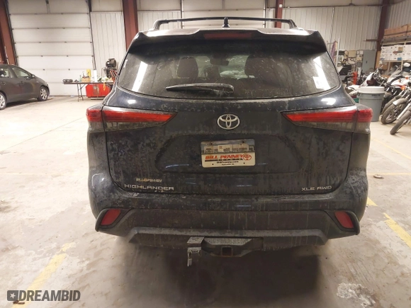 2020 Toyota Highlander XLE with VIN 5TDGZRBH3LS519783, listed as a IAAI auction lot 41366430 with 123,054 mi miles. Bid and sale history available at carsss.com. Image 16.
