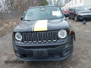 2017 Jeep Renegade Latitude with VIN ZACCJBBB5HPE89005, listed as a IAAI auction lot 41922774 with 110,068 mi miles. Bid and sale history available at carsss.com. Image 6.