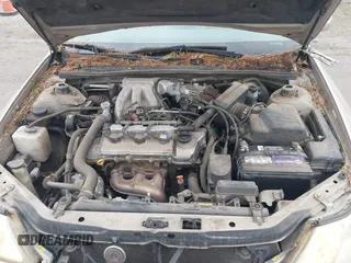 2001 Toyota Avalon XL w/Bucket Seats with VIN 4T1BF28B91U173868, listed as a IAAI auction lot 41721904 with 325,097 mi miles. Bid and sale history available at carsss.com. Image 10.