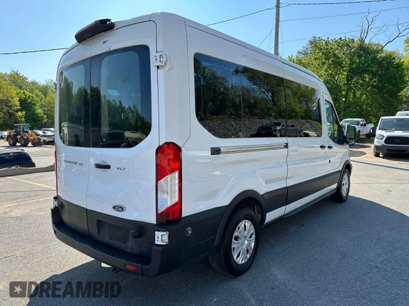 2019 Ford Transit Passenger XL z VIN 1FBAX2CM7KKA60959, wystawiony jako Copart lot #56836625 z przebiegiem 281 088 mil mil oraz Tytuł czysty. Historia ofert i sprzedaży dostępna na DreamBid. Obrazek 3.