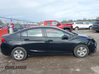 2018 Chevrolet Cruze LS with VIN 1G1BC5SM6J7111831, listed as a IAAI auction lot 42149220 with 88,125 mi miles and . Bid and sale history available at DreamBid. Image 13.