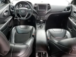 2019 Jeep Cherokee Latitude Plus with VIN 1C4PJMLB5KD330664, listed as a Copart auction lot 50945355 with 86,773 mi miles and Salvage Title. Bid and sale history available at carsss.com. Image 8.