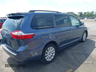 2016 Toyota Sienna Limited with VIN 5TDDK3DC1GS137831, listed as a IAAI auction lot 42286909 with 151,904 mi miles and . Bid and sale history available at DreamBid. Image 4.