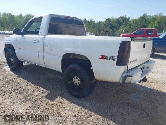 2002 Chevrolet Silverado 1500 LS with VIN 1GCEK14T92Z288688, listed as a IAAI auction lot 42051696 with 271,905 mi miles. Bid and sale history available at carsss.com. Image 3.