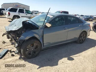 2022 Hyundai Elantra SEL z VIN KMHLM4AG4NU305405, wystawiony jako Copart lot #52662805 z przebiegiem 37 329 mil mil oraz Szkoda całkowita • Salvage title. Historia ofert i sprzedaży dostępna na DreamBid. Obrazek 1.