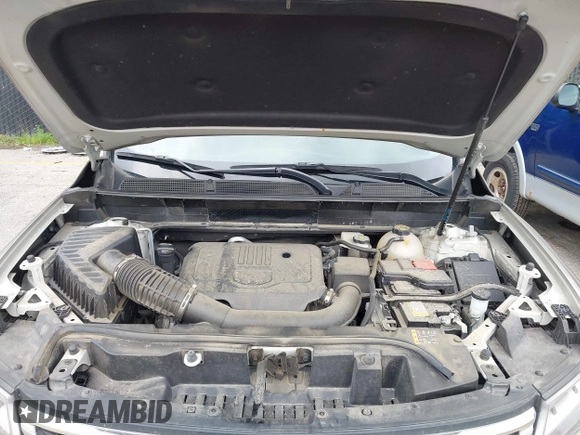 2023 GMC Acadia SLT with VIN 1GKKNUL41PZ184357, listed as a IAAI auction lot 42439400 with 60,238 mi miles and . Bid and sale history available at DreamBid. Image 10.