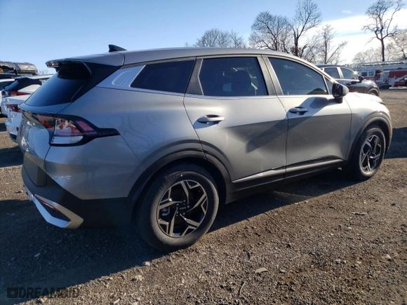 2025 Kia Sportage LX with VIN KNDPU3DF1S7341226, listed as a Copart auction lot 43531105 with 0 mi miles and Salvage Title. Bid and sale history available at carsss.com. Image 3.