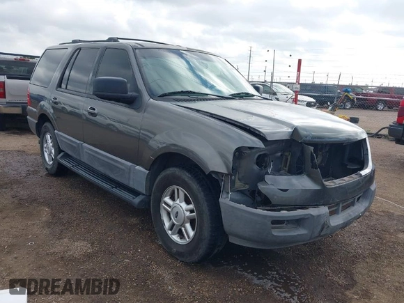 2004 Ford Expedition Special Service z VIN 1FMRU15W44LB49378, wystawiony jako IAAI lot #42025232 z przebiegiem 197 811 mil mil oraz . Historia ofert i sprzedaży dostępna na DreamBid. Obrazek 1.