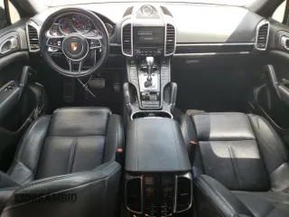 2018 Porsche Cayenne with VIN WP1AA2A26JKA03230, listed as a Copart auction lot 53281315 with 109,127 mi miles and Salvage title. Bid and sale history available at DreamBid. Image 8.