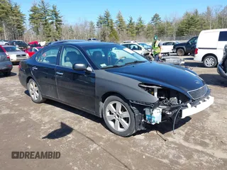 2005 Lexus ES 330 with VIN JTHBA30G055087041, listed as a IAAI auction lot 41707160 with 290,756 mi miles. Bid and sale history available at carsss.com. Image 1.