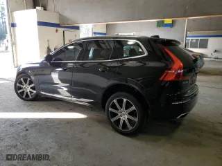 2021 Volvo XC60 Inscription with VIN YV4102RL7M1860861, listed as a Copart auction lot 43259385 with 40,047 mi miles and Salvage Title. Bid and sale history available at carsss.com. Image 2.