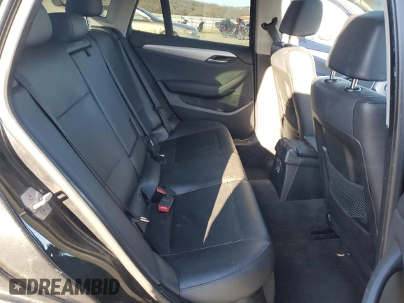 2015 BMW X1 sDrive28i with VIN WBAVM1C52FV315768, listed as a Copart auction lot 44970185 with 117,045 mi miles and Salvage Title. Bid and sale history available at carsss.com. Image 11.