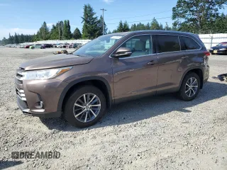 2019 Toyota Highlander SE with VIN 5TDJZRFH4KS954987, listed as a Copart auction lot 59188185 with 55,552 mi miles and Salvage title. Bid and sale history available at DreamBid. Image 1.