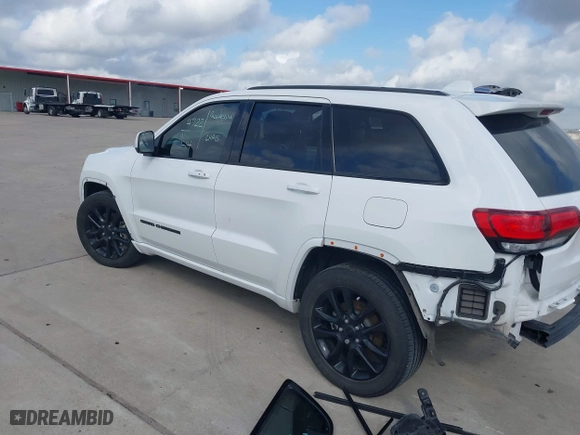 2021 Jeep Grand Cherokee Laredo X with VIN 1C4RJEAG9MC713822, listed as a IAAI auction lot 41527043 with 45,143 mi miles. Bid and sale history available at carsss.com. Image 3.