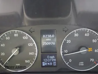 2007 Mercedes-Benz C 280 Luxury with VIN WDBRF92H07F876411, listed as a IAAI auction lot 41942611 with 250,976 mi miles and . Bid and sale history available at DreamBid. Image 7.
